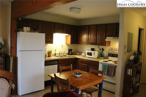 479 Kellwood Dr #479, Boone, NC 28607 photo 2