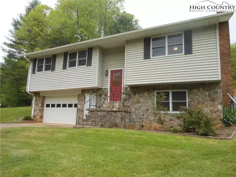 1347 Flowers Branch Rd, Deep Gap, NC 28618 photo 2