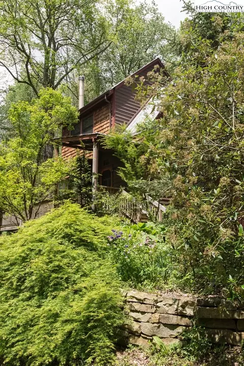 561 W Peak Rd, Creston, NC 28615 photo 21