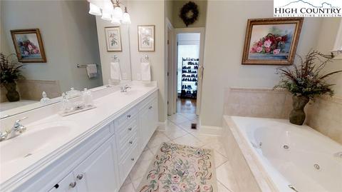 455 Russelton Rd, Boone, NC 28607 photo 8