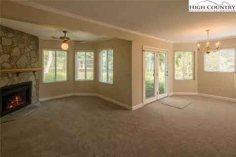 108 Chase Ct, Boone, NC 28607 photo 6