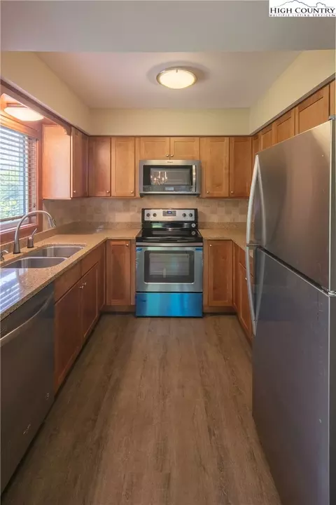 108 Chase Ct, Boone, NC 28607 photo 9