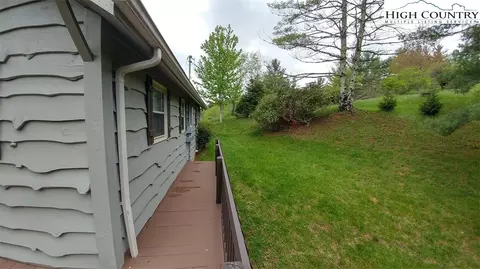 492 Knob Hill Dr, Todd, NC 28684 photo 21
