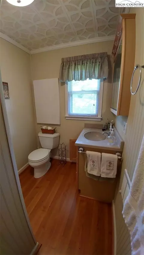 492 Knob Hill Dr, Todd, NC 28684 photo 12