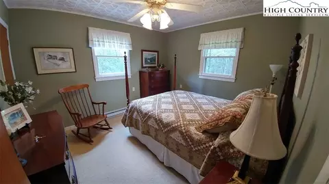 492 Knob Hill Dr, Todd, NC 28684 photo 9