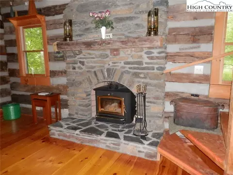 331 Yellow Bear Rd, Todd, NC 28684 photo 8