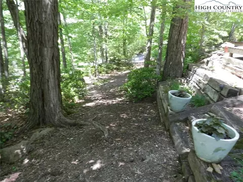331 Yellow Bear Rd, Todd, NC 28684 photo 4
