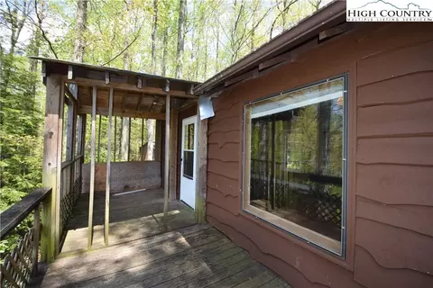 208 Moonfish Ln, Boone, NC 28607 photo 7