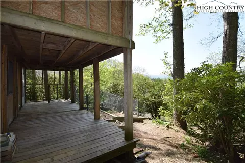208 Moonfish Ln, Boone, NC 28607 photo 11