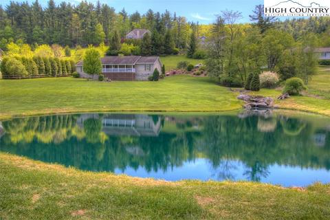 156 Violet Ln, Boone, NC 28607 photo 2