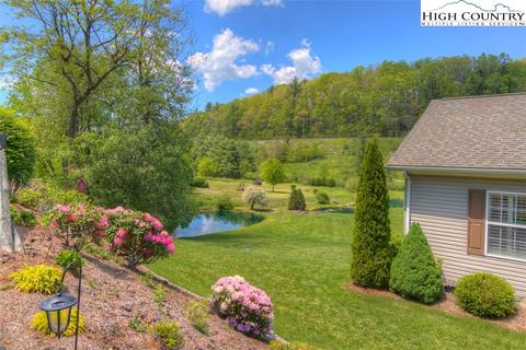 156 Violet Ln, Boone, NC 28607 photo 6