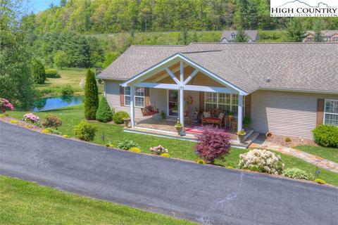 156 Violet Ln, Boone, NC 28607 photo 4