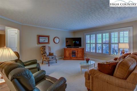 156 Violet Ln, Boone, NC 28607 photo 17