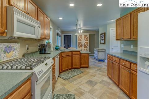 156 Violet Ln, Boone, NC 28607 photo 22