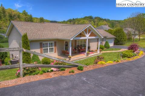 156 Violet Ln, Boone, NC 28607 photo 1