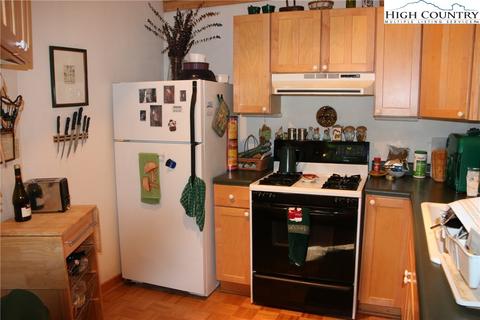 314 Four Coves Trl, Crumpler, NC 28617 photo 8