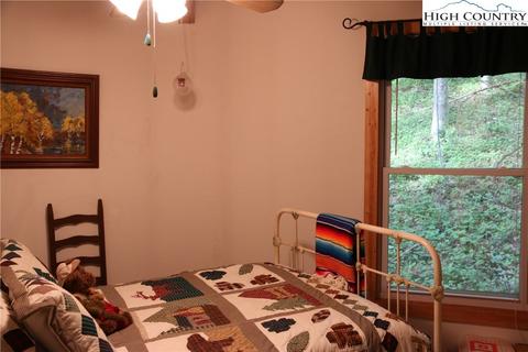 314 Four Coves Trl, Crumpler, NC 28617 photo 14
