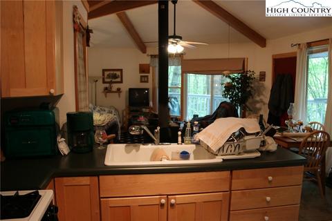 314 Four Coves Trl, Crumpler, NC 28617 photo 9