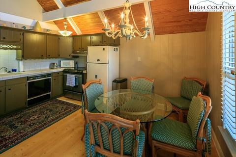 244 Walnut, Boone, NC 28607 photo 9