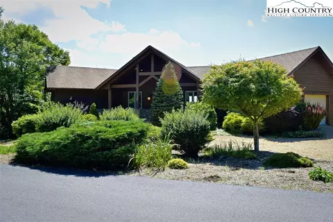 1206 State View Rd, Boone, NC 28607 photo 2