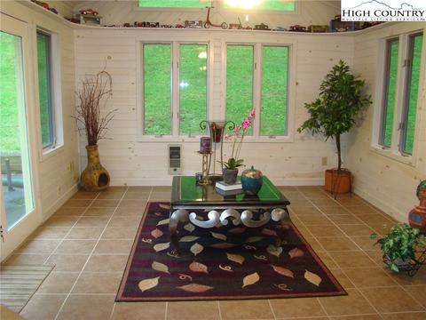 202 Long St, Boone, NC 28607 photo 5