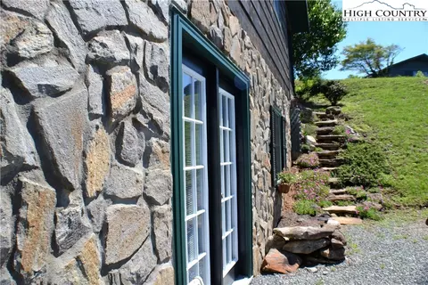 2156 Orchard Rd, Deep Gap, NC 28618 photo 16