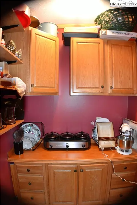 2156 Orchard Rd, Deep Gap, NC 28618 photo 23