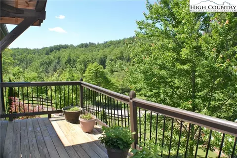 2156 Orchard Rd, Deep Gap, NC 28618 photo 18