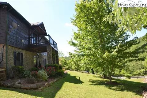 2156 Orchard Rd, Deep Gap, NC 28618 photo 2