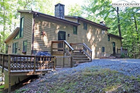 208 Saddle Ln, Deep Gap, NC 28618 photo 1