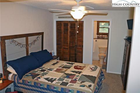 208 Saddle Ln, Deep Gap, NC 28618 photo 11