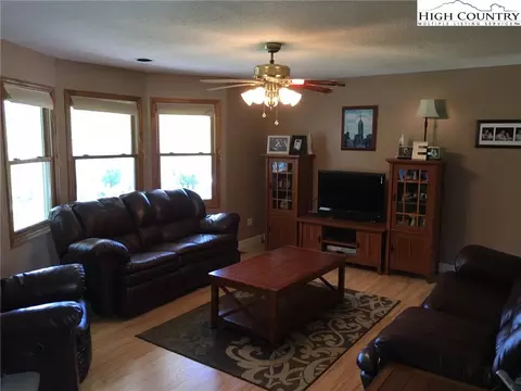 206 Main Haven Dr, Vilas, NC 28692 photo 8
