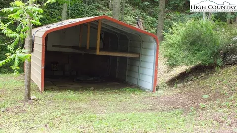 1476 Big Windfall Rd, Lansing, NC 28643 photo 13