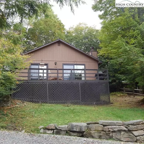 103 Cricket Way, Beech Mountain, NC 28604 photo 1