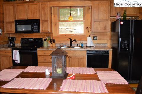 119 Woodland Rd, Beech Mountain, NC 28604 photo 6