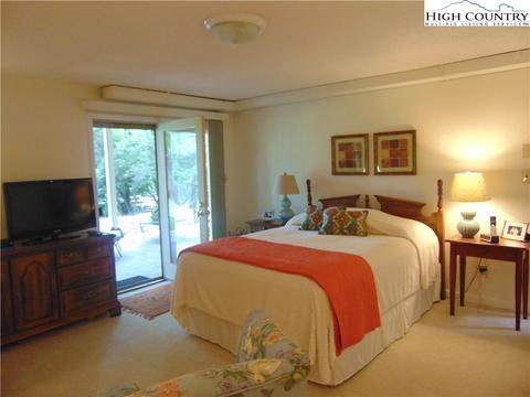 235 Deer Run, Roaring Gap, NC 28668 photo 5