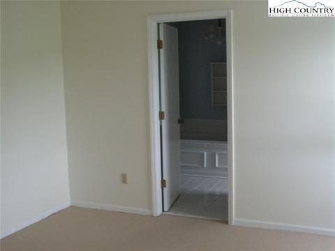 202 Fawn Drive Dr, Boone, NC 28607 photo 5