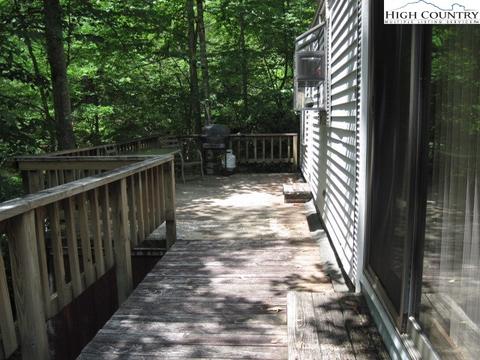 20 Jack Pine Loop, Newland, NC 28657 photo 8