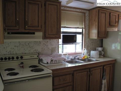20 Jack Pine Loop, Newland, NC 28657 photo 14
