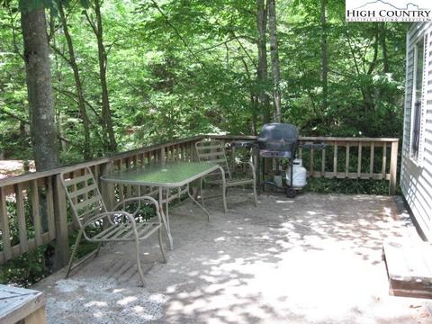 20 Jack Pine Loop, Newland, NC 28657 photo 9
