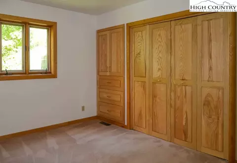 314 Ira Powers Rd, Lansing, NC 28643 photo 21
