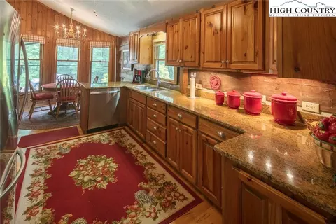 124 Tracy Rd, Todd, NC 28684 photo 13