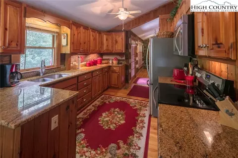 124 Tracy Rd, Todd, NC 28684 photo 14