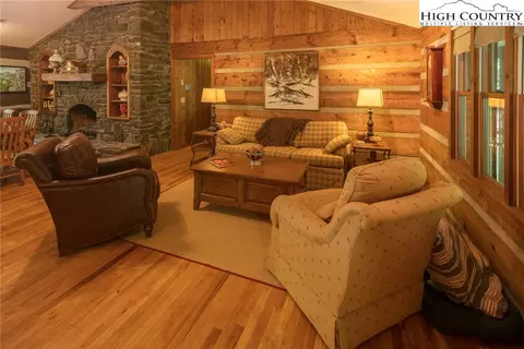 124 Tracy Rd, Todd, NC 28684 photo 8