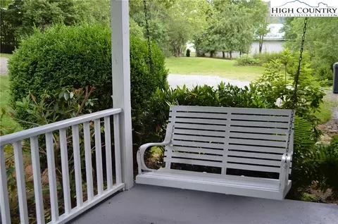 810 Fraser Rd, Sparta, NC 28675 photo 3