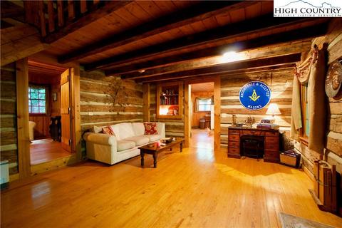 279 Quiet Pl, Todd, NC 28684 photo 4