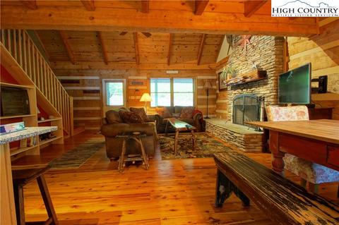 299 Streamside Ln, Seven Devils, NC 28604 photo 9