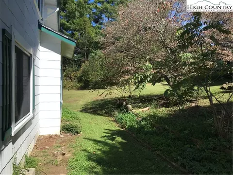 201 Cherry St, Sparta, NC 28675 photo 21
