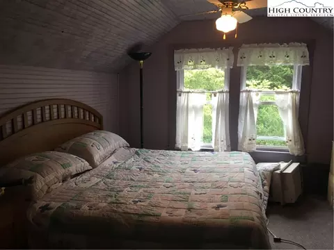 201 Cherry St, Sparta, NC 28675 photo 14