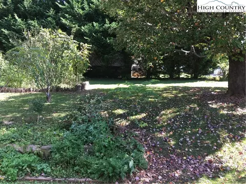201 Cherry St, Sparta, NC 28675 photo 19